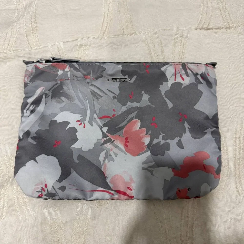 TUMI Floral Nylon Cosmetic Travel Pouch Gray Pink Zip Organizer 10